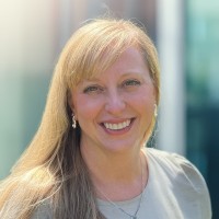 Elizabeth Bergstrom Email & Phone Number