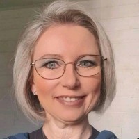Modere Europe Employee Isabelle Caron's profile photo