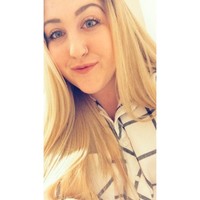 Piercing Pogoda Employee Amanda Bowden's profile photo