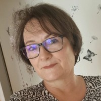 Sandra Schmid Email & Phone Number