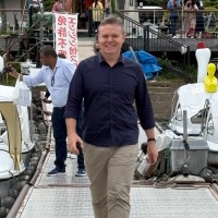 Casparus Kromhout Email & Phone Number