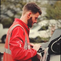 Thomas McNamee Email