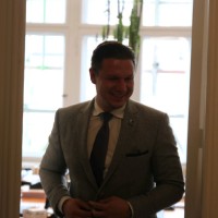 Michael Pokora Email
