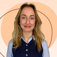 Julia Bernat Email