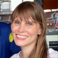 Penguin Random House Employee Angela McNally's profile photo