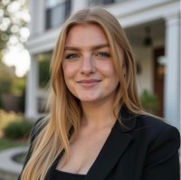 Thrive Real Estate Group Employee Jillian Schneggenburger's profile photo