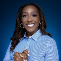 Zillow Employee Roz Harris's profile photo