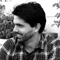 E-mail e número de telefone de Javier de Paula