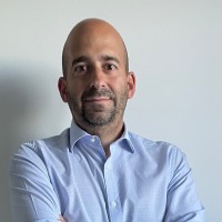 Mario Benítez Lobato Email