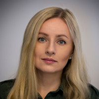 Agnieszka Kin Email
