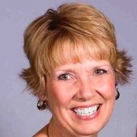 Signature Medical Group Employee Linda Revelle's profile photo