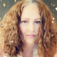 Self Empolyed Employee Laura Larosa's profile photo