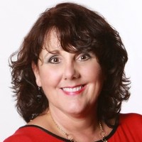 Team Linda Simmons Real Estate Employee Genny Stewart's profile photo