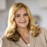 Kim Wise Email & Phone Number