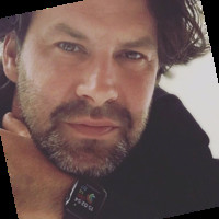 Oliver Mueller Email