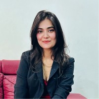 Srishti Vania Email