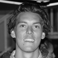 Linus Bogesjö Email