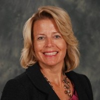 Volunteer Employee Lisa McRae's profile photo