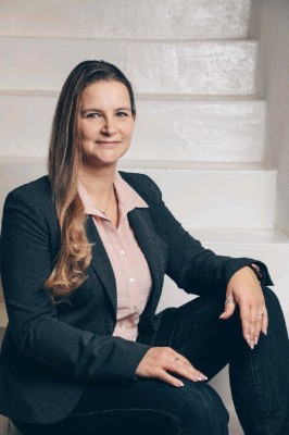 Antje Heinz Email