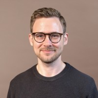 Peter Holst Email & Phone Number
