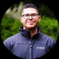 E-mail e número de telefone de Sam Khalef