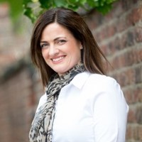 Justine Clowes Email