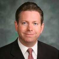 Email e telefono di Elliott Gue