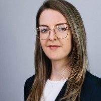 Kathrin Plötzeneder Email