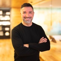 Hugo Lévesque Email