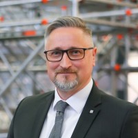 Bernd W. Email