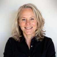 Lara Beard Email & Phone Number