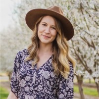 Stratti.com Employee Ashley Saathoff's profile photo