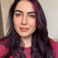 Tessa Guimarães Email