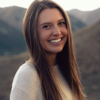 XY Planning Network Employee Tess Hollister's profile photo