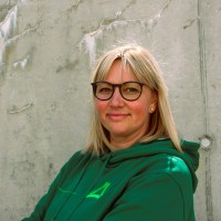 Daniela Kiefl Email