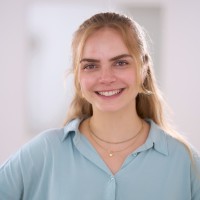Leonie MacHold Email