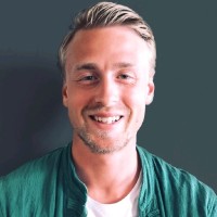 Simon Lindström Email
