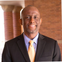 UCLA Anderson School of Management Employee Alex Lawrence's profile photo