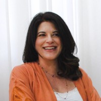 Caroline de Lima Bomfim Email & Phone Number