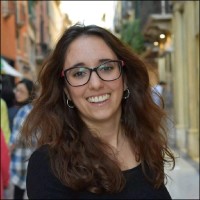 Miriam Ubach Email