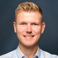 Julian Hermanns Email