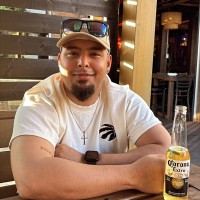 Sunset Grill Restaurant Employee Travis Ward's profile photo