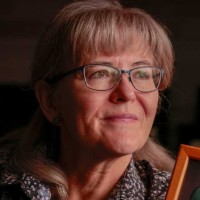 Kari Litz Email & Phone Number