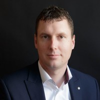 Sven van de Ven Email