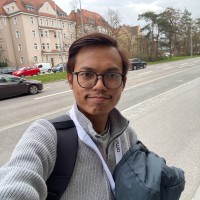 Razi Hafizhat Email