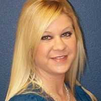 Revolve Solutions LLC Employee Jennifer Schatz's profile photo