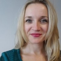 Iva Ćurić Email