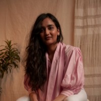 Email di Aradhana Binani