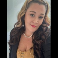 Salem's Fresh Eats Employee Roshelle Kramer's profile photo