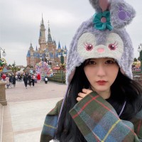 Elsa Li Email